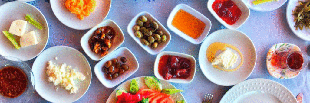Mersin’e Özgü Zeytinyağlı Yemekler: Hafif ve Lezzetli Seçenekler